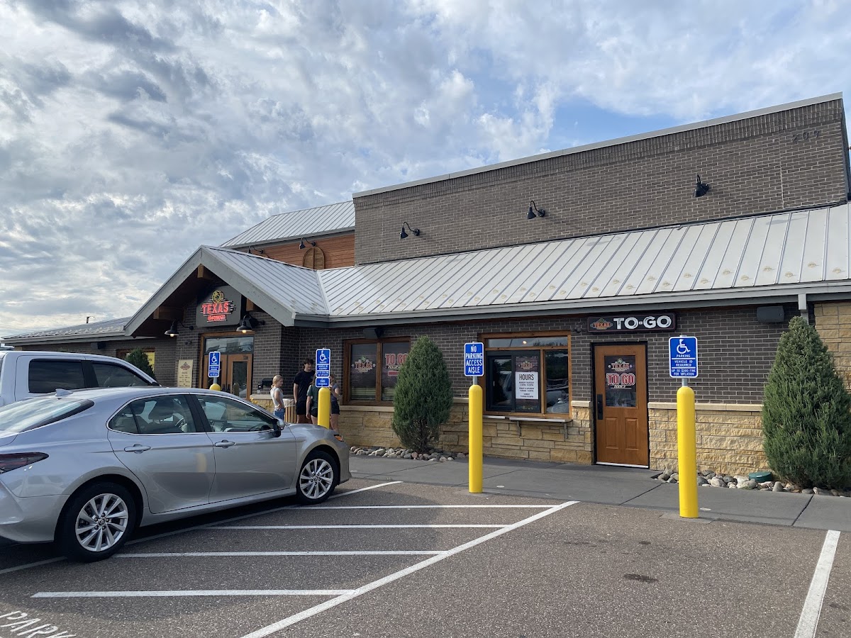 Red Rock Bar And Grill